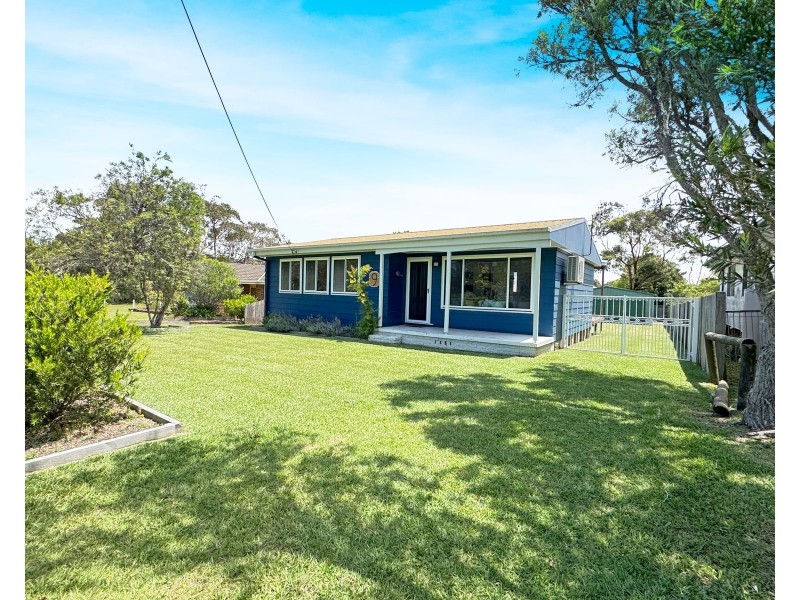 9 Prince Edward Avenue, Culburra Beach NSW 2540
