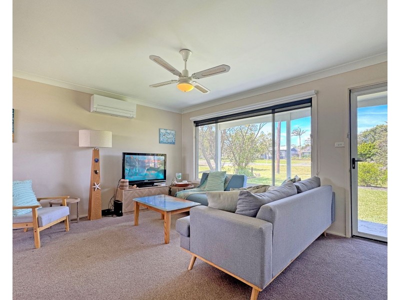 9 Prince Edward Avenue, Culburra Beach NSW 2540