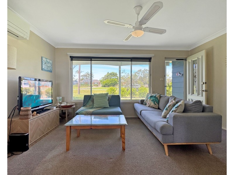 9 Prince Edward Avenue, Culburra Beach NSW 2540