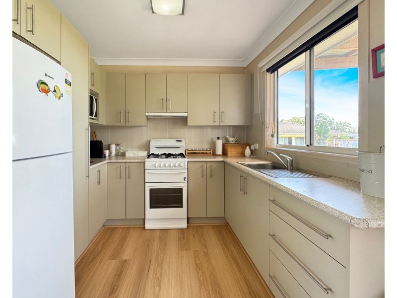 9 Prince Edward Avenue, Culburra Beach NSW 2540
