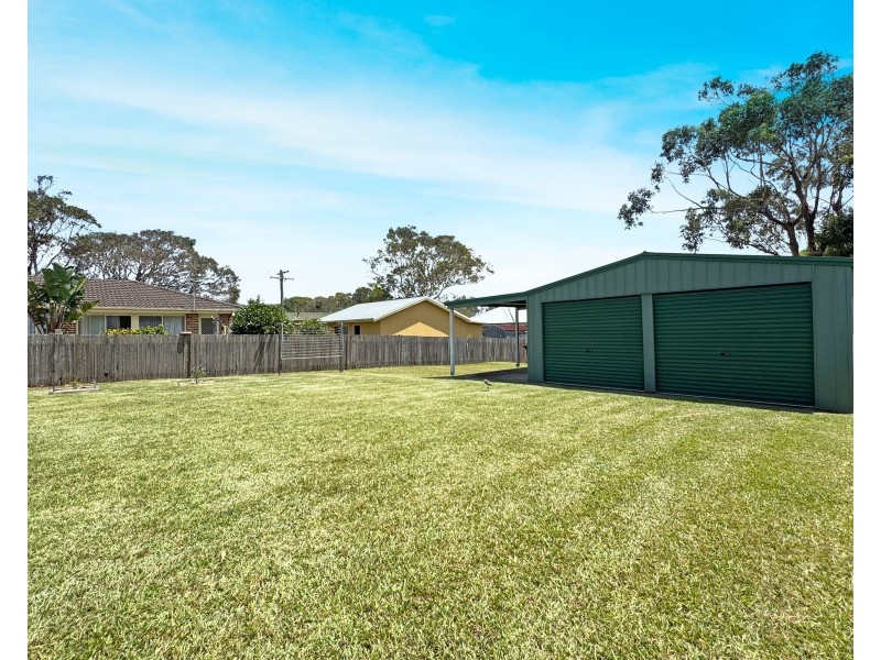 9 Prince Edward Avenue, Culburra Beach NSW 2540