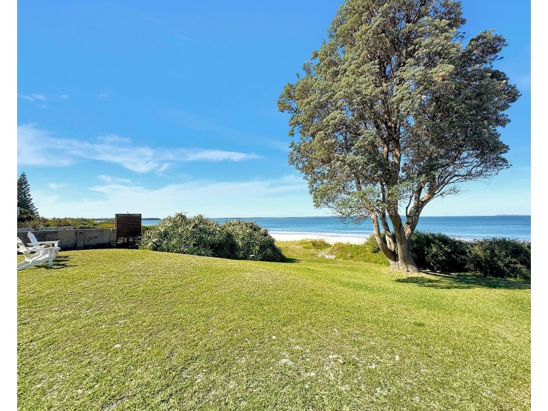 9 Quay Road, Callala Beach NSW 2540