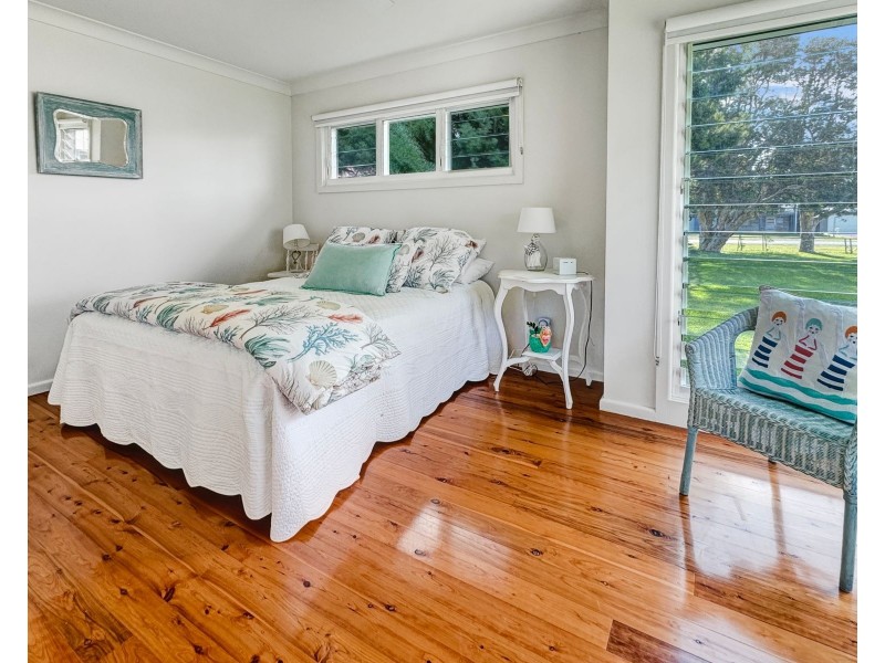 9 Quay Road, Callala Beach NSW 2540