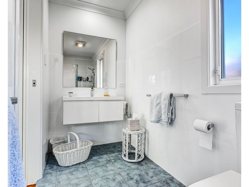 9 Quay Road, Callala Beach NSW 2540