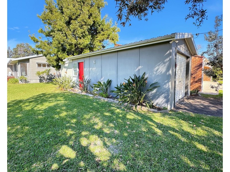 9 Quay Road, Callala Beach NSW 2540