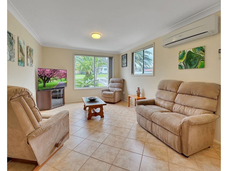 85 Osterley Avenue, Orient Point NSW 2540