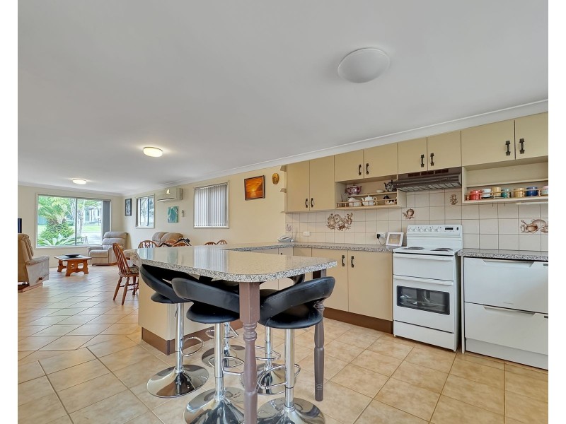85 Osterley Avenue, Orient Point NSW 2540