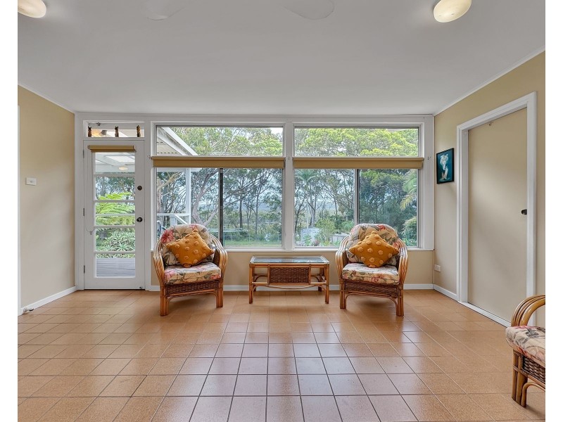 85 Osterley Avenue, Orient Point NSW 2540
