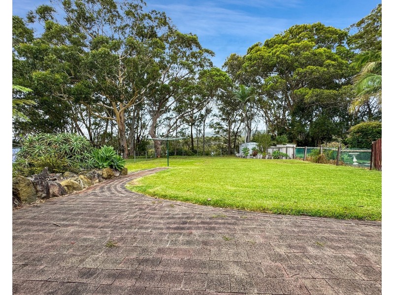 85 Osterley Avenue, Orient Point NSW 2540