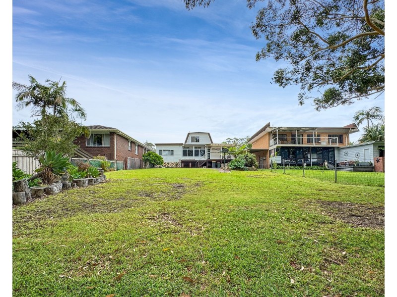 85 Osterley Avenue, Orient Point NSW 2540