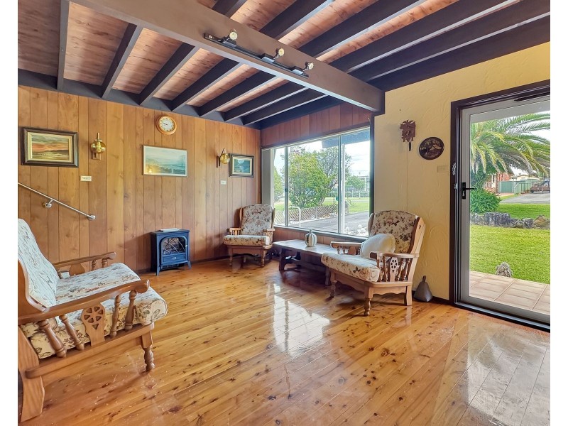 85 Osterley Avenue, Orient Point NSW 2540