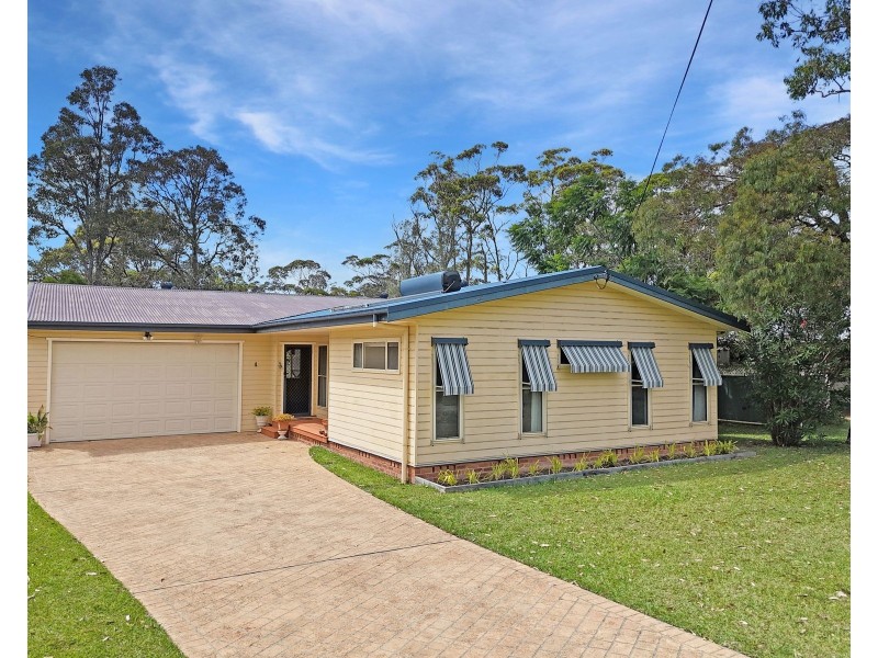 4 Chapman Street, Callala Bay NSW 2540