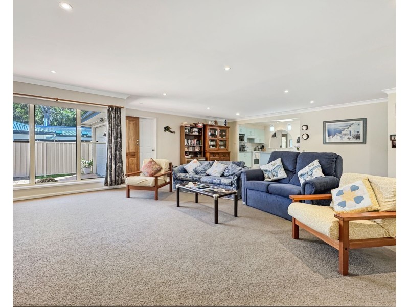 4 Chapman Street, Callala Bay NSW 2540
