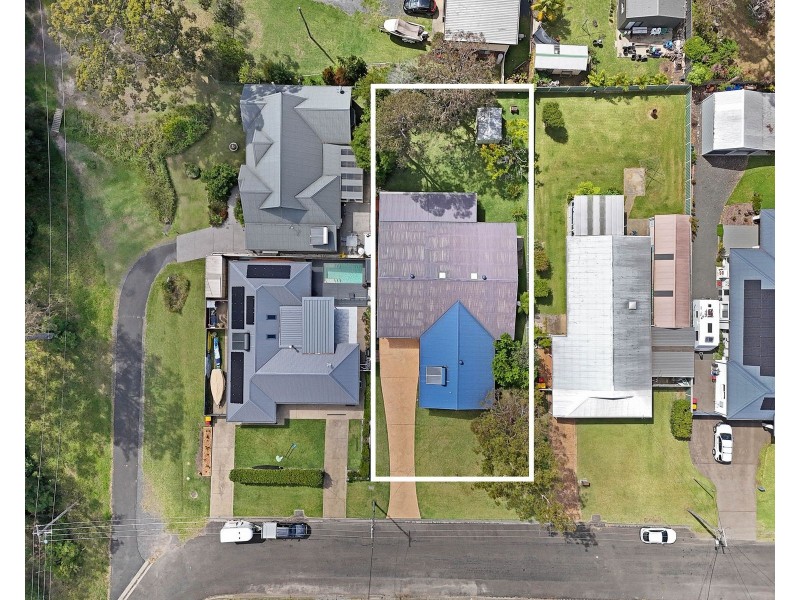 4 Chapman Street, Callala Bay NSW 2540