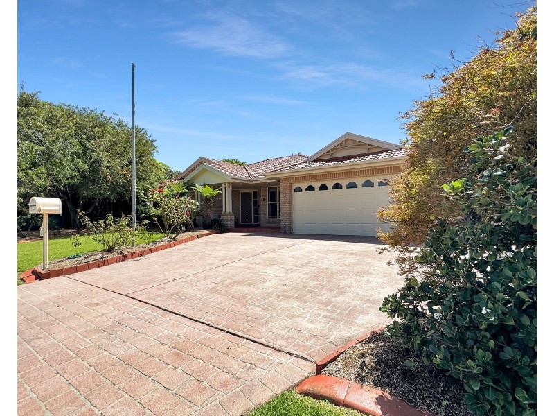 3 Gowlland Crescent, Callala Bay NSW 2540