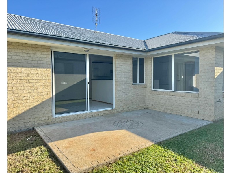 41 Hollingsworth Crescent, Callala Bay NSW 2540