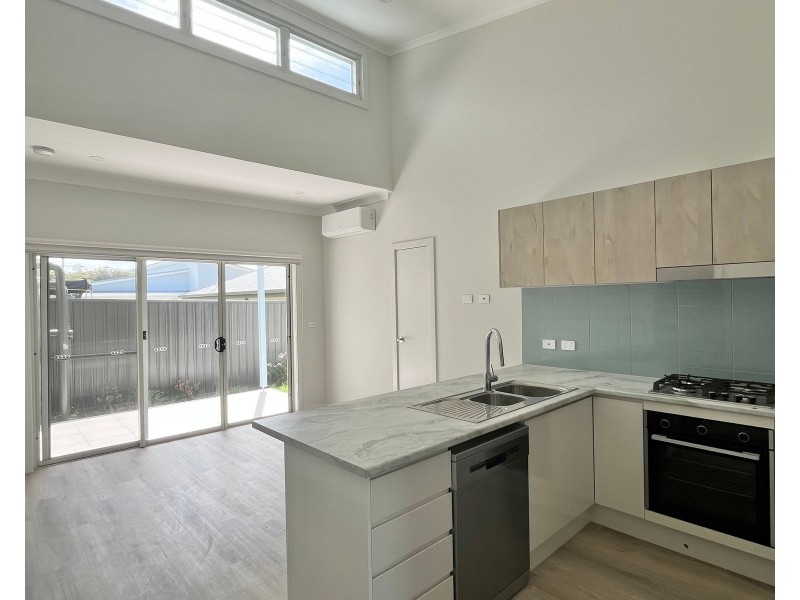 2/6 Cook Street, Callala Bay NSW 2540