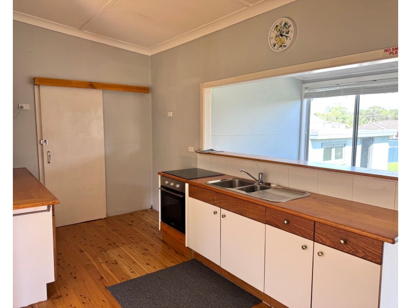 43 Gerringong Street, Currarong NSW 2540
