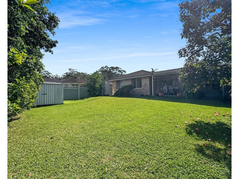 25 Carson Crescent, Callala Bay NSW 2540