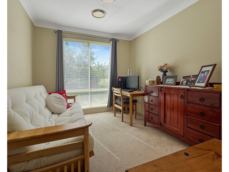 25 Carson Crescent, Callala Bay NSW 2540