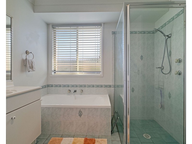 25 Carson Crescent, Callala Bay NSW 2540