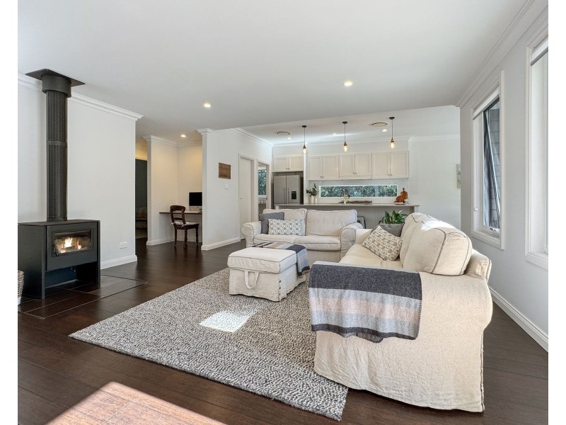 1 Caffery Circuit, Callala Beach NSW 2540