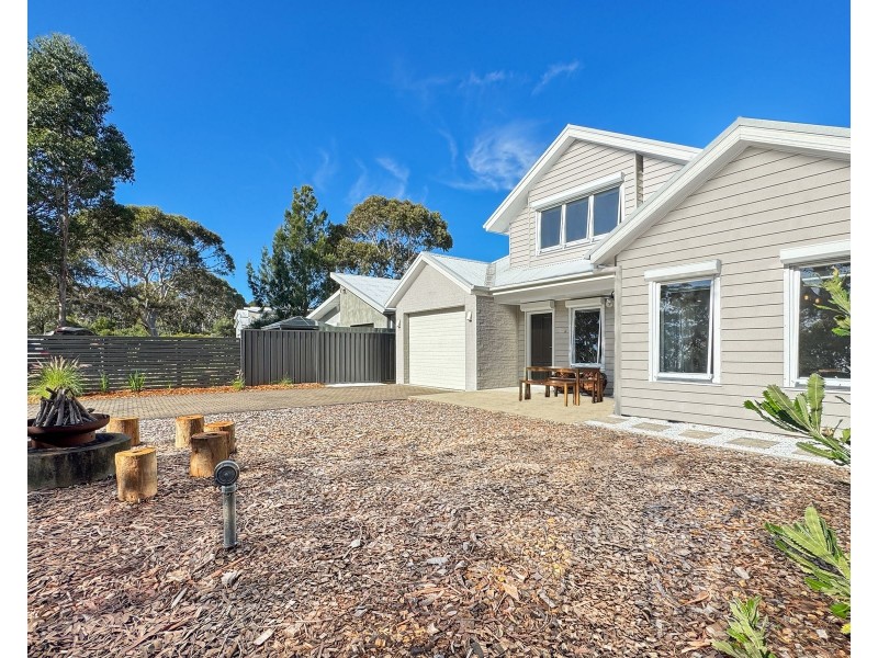 1 Caffery Circuit, Callala Beach NSW 2540