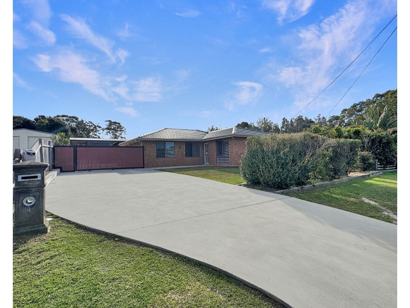 46 Osterley Avenue, Orient Point NSW 2540