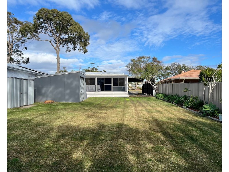 4 Carlton Crescent, Culburra Beach NSW 2540