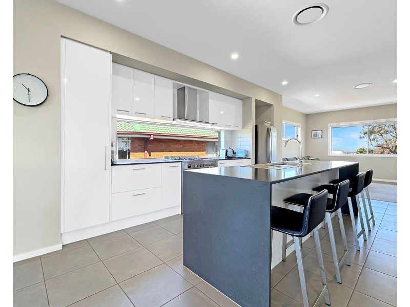 7 Orsova Parade, Orient Point NSW 2540