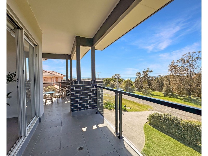 7 Orsova Parade, Orient Point NSW 2540
