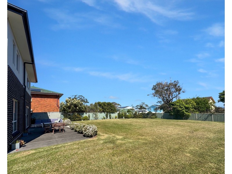 7 Orsova Parade, Orient Point NSW 2540