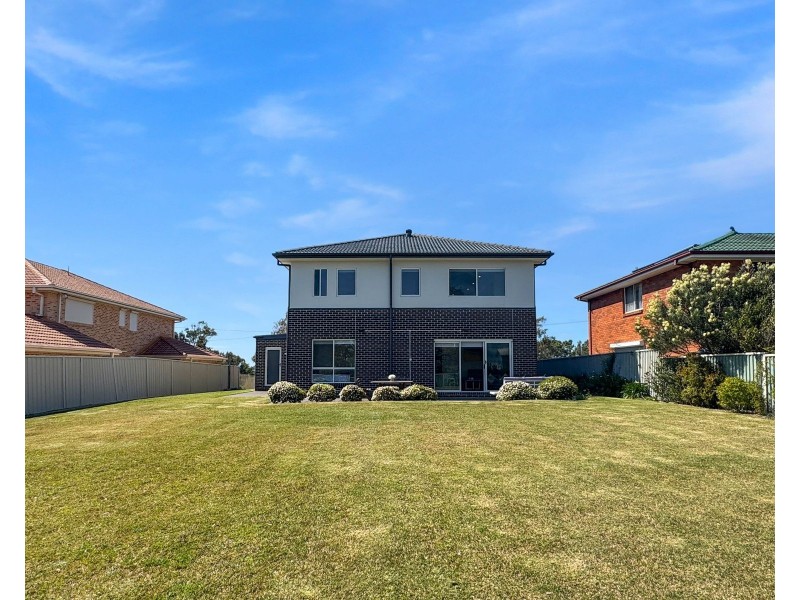 7 Orsova Parade, Orient Point NSW 2540