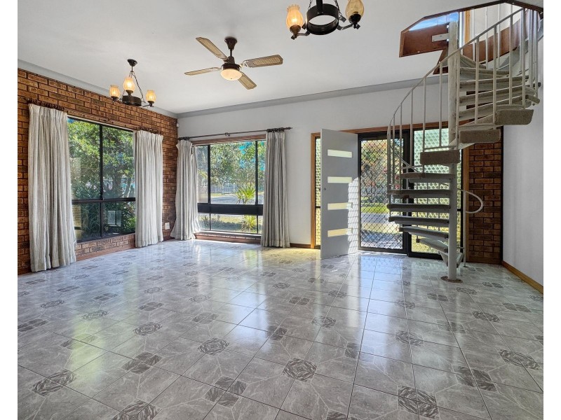 28 Callala Beach Road, Callala Beach NSW 2540