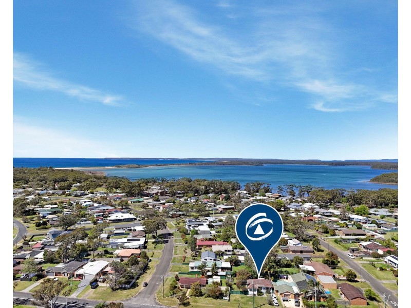 4 The Lake Circuit, Culburra Beach NSW 2540