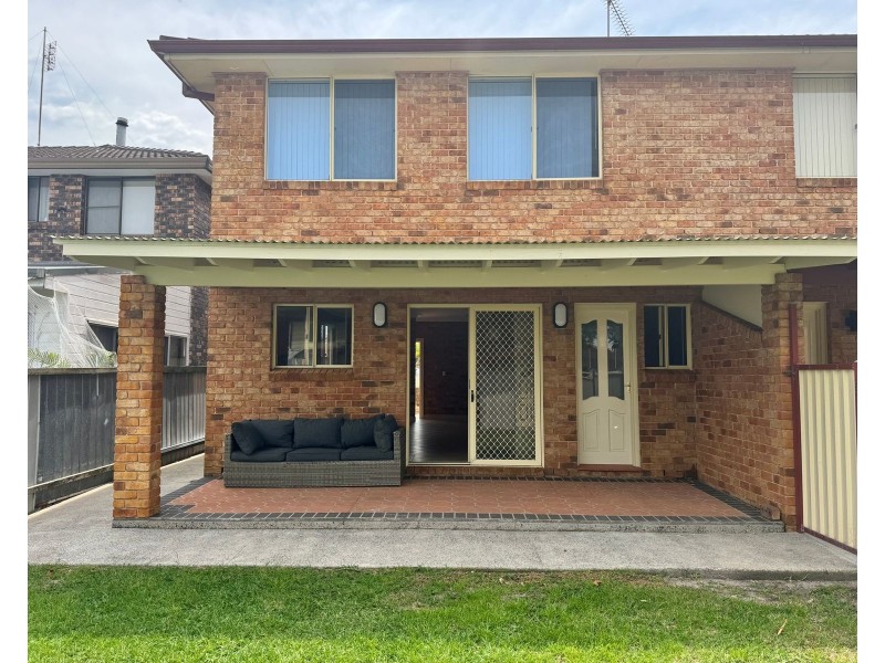 2/33 Verge Road, Callala Beach NSW 2540