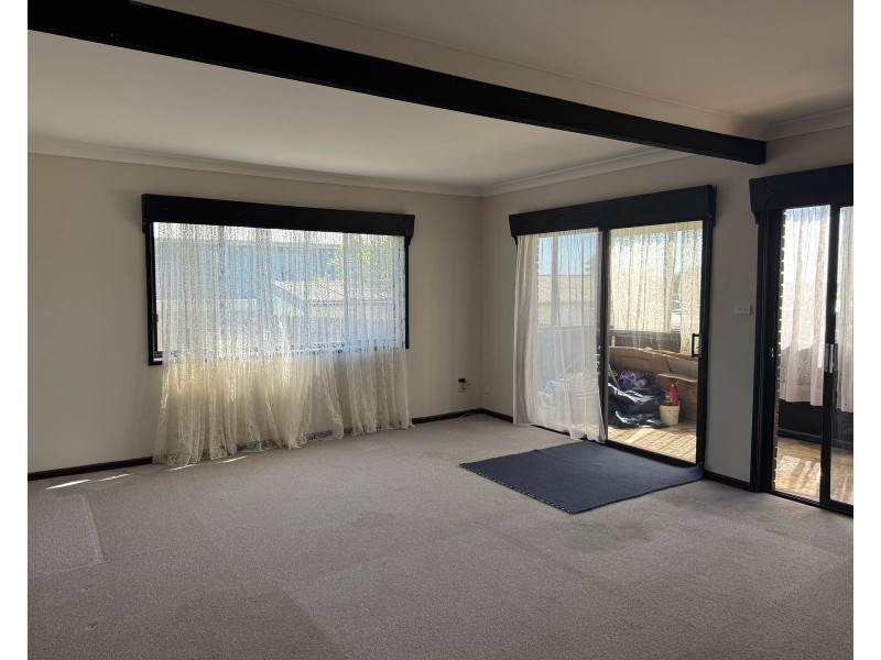 2/12 JERVIS STREET, Greenwell Point NSW 2540