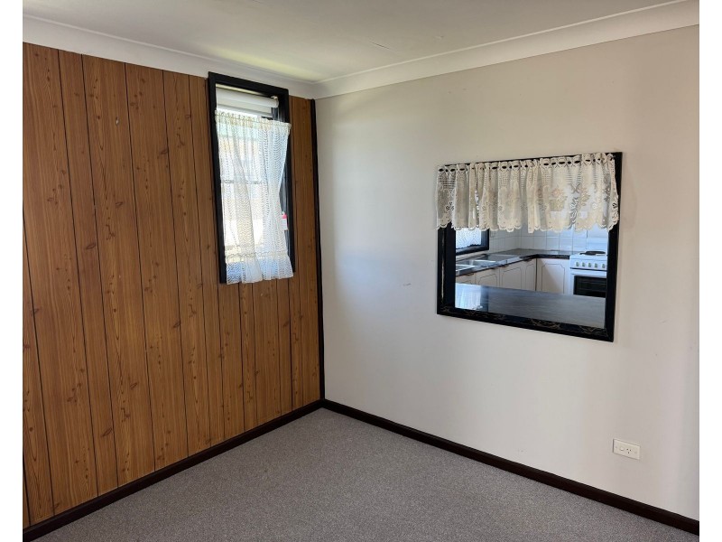 2/12 JERVIS STREET, Greenwell Point NSW 2540