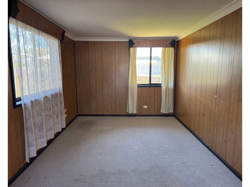 2/12 JERVIS STREET, Greenwell Point NSW 2540