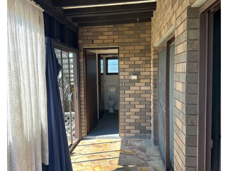 2/12 JERVIS STREET, Greenwell Point NSW 2540