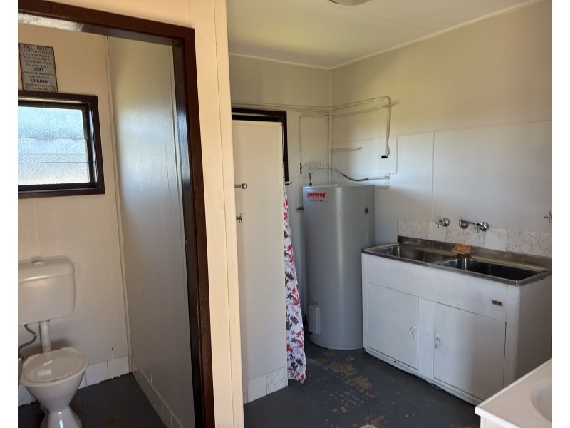 2/12 JERVIS STREET, Greenwell Point NSW 2540