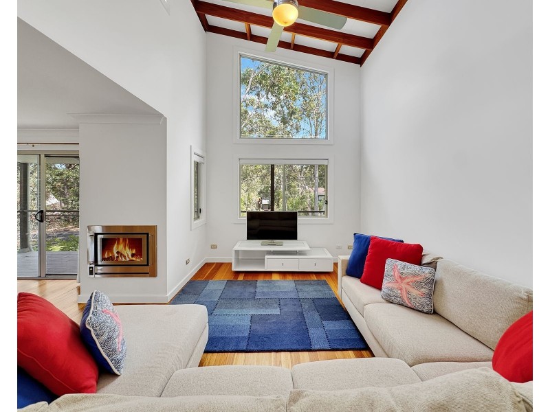 18 Mitchell Road, Callala Bay NSW 2540
