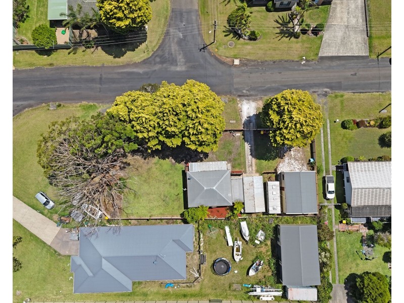 2 Otranto Avenue, Orient Point NSW 2540