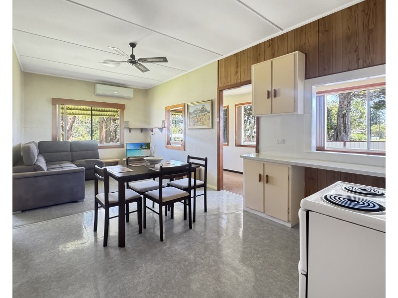 2 Otranto Avenue, Orient Point NSW 2540