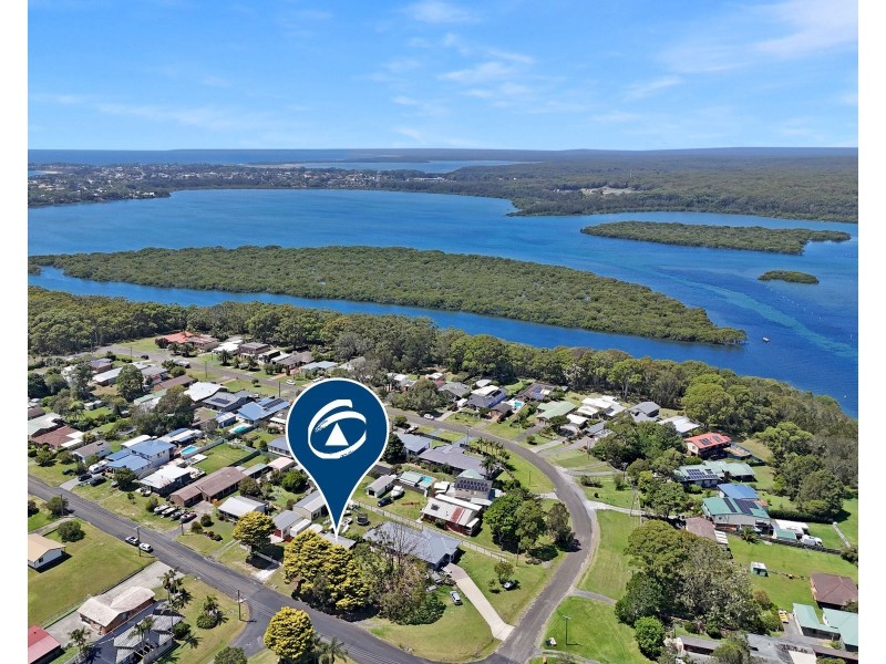 2 Otranto Avenue, Orient Point NSW 2540