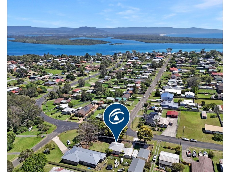 2 Otranto Avenue, Orient Point NSW 2540
