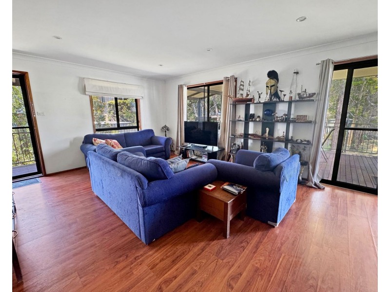 33 Mitchell Road, Callala Bay NSW 2540
