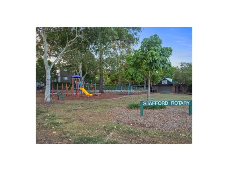 44 Redgrave Street, Stafford Heights QLD 4053