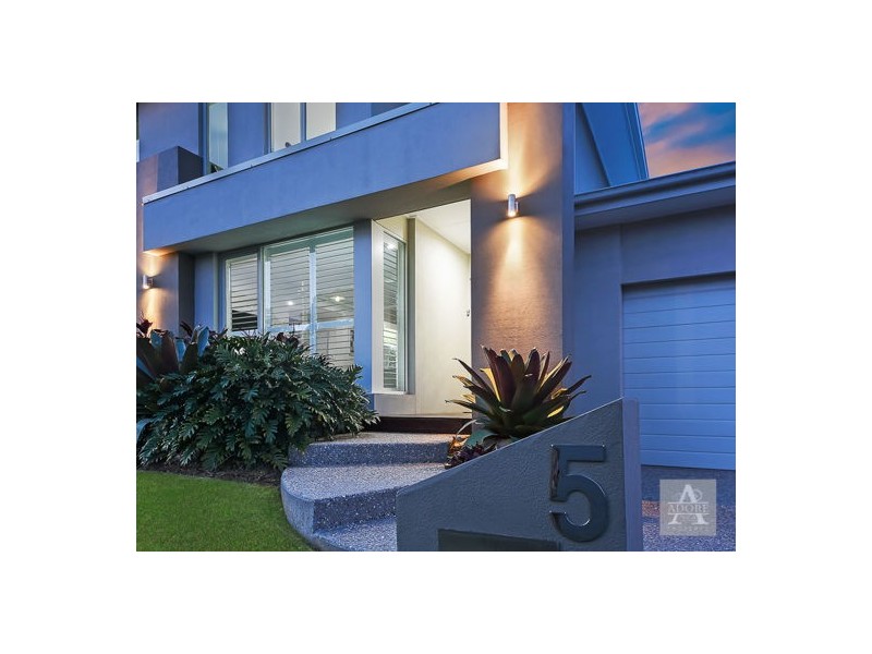 5 Sorbello Street, Bridgeman Downs QLD 4035