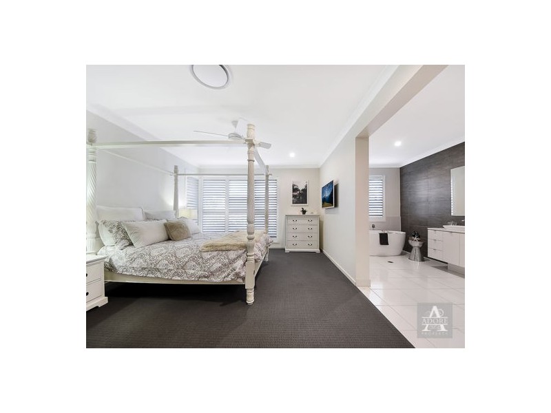 5 Sorbello Street, Bridgeman Downs QLD 4035